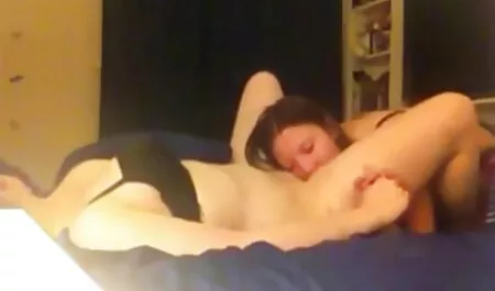 La padrona di casa conversa con il marito film amatoriali completi e il servo lussurioso