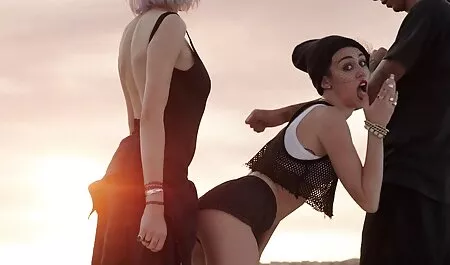 Bionda ama il video amatoriale vecchie troie cancro