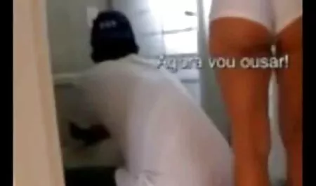 La segretaria rossa Ella Hughes è stata piantata su un membro video amatoriali ose dell'Ufficio del Capo