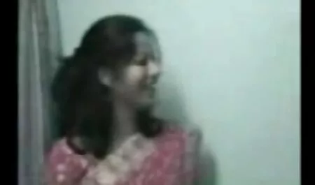 Il film amatoriali porno italiani gratis giovane ragazzo scopa avido rossa matrigna vicino alla piscina