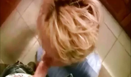 Tre ragazze che fanno pompino e pissing sulla strada scopate amatoriali video gratis