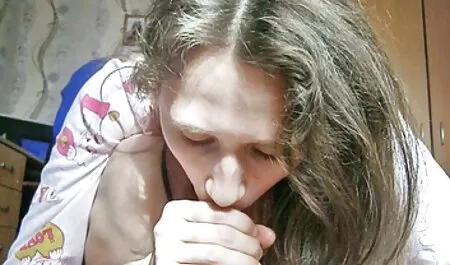 L'uomo pianta carino video amatoriali donne vogliose Laon Rhodes nella vagina e la dipinge